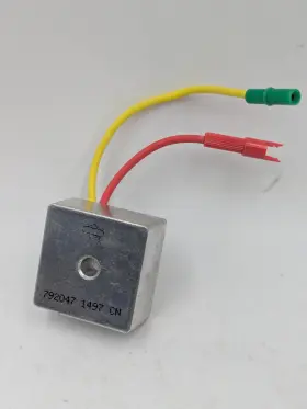 792047 Briggs & Stratton Voltage Regulator 1497 Cn New Genuine Oem