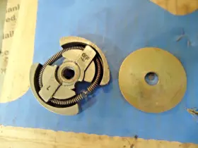 358.350600 Craftsman 18 Inch 40cc Chainsaw Clutch