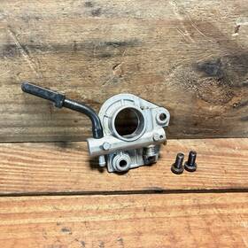 Echo 43700239130 Genuine Cs-300/340/3000/3400 Oil Pump Assembly - Oem Used