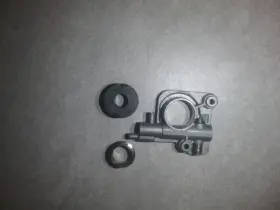 P021033920 Echo B-1-33 Genuine Oil Pump Fits Cs-355t Used