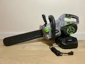Cs1611 Ego Power 56-volt 16 Inch Brushless Cordless Electric Chainsaw Battery And Charger