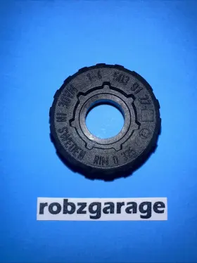 503912703 Genuine Husqvarna / Jonsered Oem 357 Xp 359 Cs 2156 2159 Oil Pump Worm Gear -b74