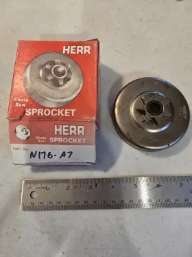 N176-a7 Herr Spur Sprocket 3/8 Inch Pitch 7-teeth Nos - Free Shipping With Tracking