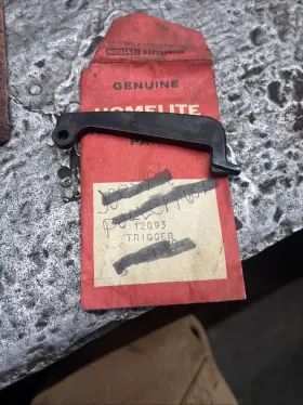 12093 Homelite Oem Genuine Safety Lock Lever Trigger 350 360 35sl Chainsaw Nos
