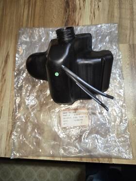 Homelite A-01811 Nos Fuel Tank A01811 250 300 Model Chainsaws 00223