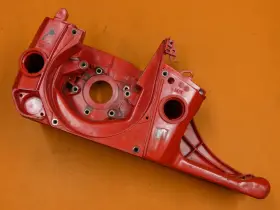 A98218 Homelite 290 340 Chassis Fuel Gas And Oil Tanks
