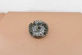 Fwc-1040r Homelite 410 Chainsaw Oem Flywheel