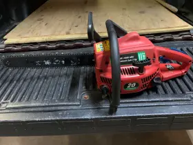 Ut-10790 Homelite Vintage 16 Inch Chainsaw - Runs Well Mod No 18786a 2.0 Cubic Inches