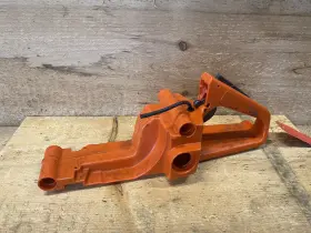 501761301 Husqvarna 154 254 257 50 51 55 Oem Fuel Tank Rear Handle Assembly Used