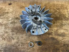 501778202 Husqvarna 268 272 61 Xp Se Good Used Oem Flywheel Assembly With Nut