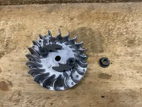 522937801 Husqvarna 545 550xp Flywheel Assembly With Recoil Dogs Good Used Not M2