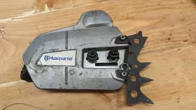 525743301 Husqvarna 525743305 Clutch Cover Wtih Felling Spike