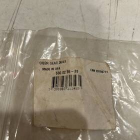 Husqvarna 5300298-33 Oil Pump Worm Genuine Part. Lot Of 2