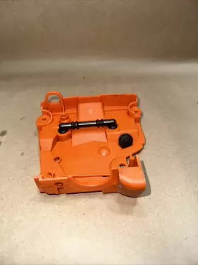 390xp Husqvarna 537 00 14 Chainsaw Carb Base Filter Box Mount Oem