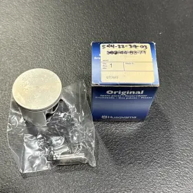 544223903 Husqvarna Piston With Pin Clips No Ring For 268 272 Chainsaws Oem