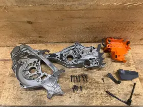 575380223 Husqvarna 562 Xp Xpg Good Used Oem Crankcase Shell Assembly Left Right
