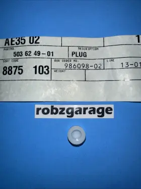 503624901 Husqvarna / Jonsered Poulan Red Max Genuine Oil Pump Plug B74