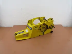 03608 John Deere 300 Cs Chainsaw Oem Crankcase