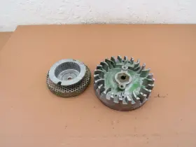 Fg-5429 John Deere 18 Chainsaw Oem Flywheel