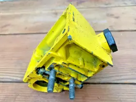 218583 Mcculloch 605 610 650 3.7 Chainsaw Oil Tank Reservoir Bar Mount Case Asy
