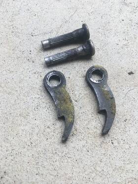 Mcculloch 24093 Used Pawl Dog Recoil Starter And Pins Mac 15