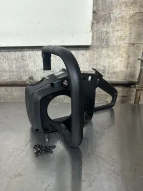 323945-61 Mcculloch Left Engine Housing With Handle