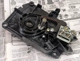 40817-96a Mcculloch Oem Em 300s Bar Chain Tensioner 40817-96 Mounting Plate Brake Assy