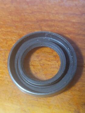 Mcculloch 57898 Nos Crankshaft Oil Seal - Flywheel Side Fits Sp125 105 797