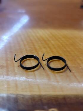 Mcculloch 67814 New Starter Pawl Springs Set Of 2 Oem 69814 Mac 10-10 Pro 700 Nos