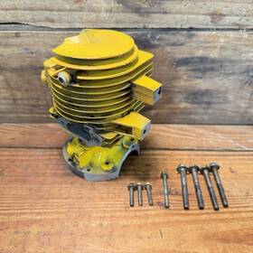 Mcculloch 84113a Genuine Mac 10-10/10-10a Cylinder Assembly - Oem Used