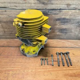 84113a Mcculloch Genuine Mac 10-10/10-10a Cylinder Assembly - Oem Used