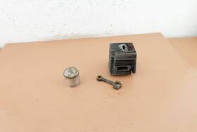 Montgomery Ward Tmc-24005a Chainsaw Oem Cylinder And Piston