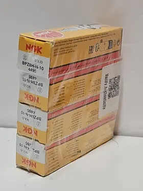 Bpz8h-n-10 Ngk New Spark Plug 4495 Solid Set Of 4