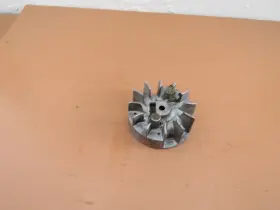 10563 Pioneer Pulan Micro Xxv Chainsaw Oem Flywheel