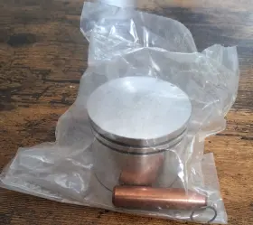 2576 Poulan Piston Nos