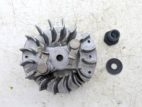 Poulan 530039147 Oem 2900 46cc Flywheel