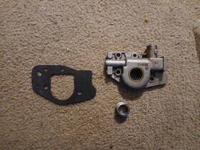 Poulan 530069218 New Oem Pro 305 330 335 365 380 3750 3450 Oil Pump And Gasket