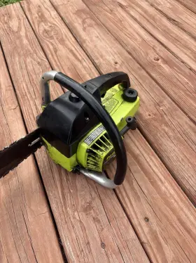 C1383574 Poulan 2000 Chainsaw