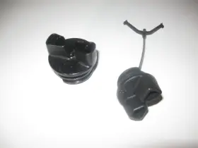 Pro222 Poulan Pro 222 Chainsaw Fuel And Oil Cap Set...........p25