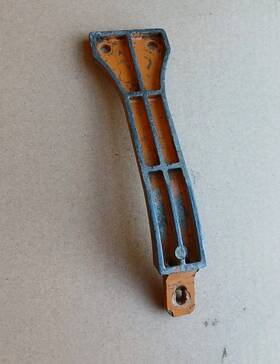 Remington 64317 Chainsaw Oem Bottom Mount Orange Used