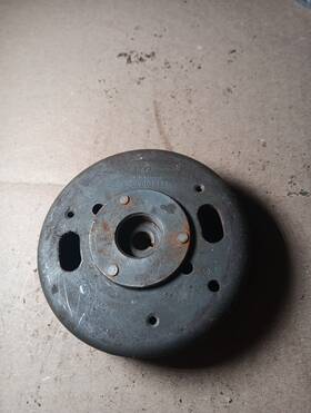 Stihl 0204003033 Ignition Flywheel 041 041av Genuine Used Oem Bosch A5
