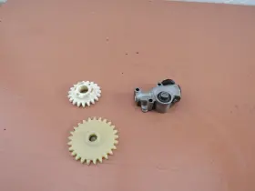 11176470401 Stihl 031 Av Chainsaw Oem Oil Pump