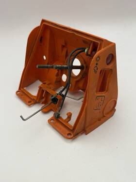 Stihl 11221211010 Oem 066 Red Light Carburetor Housing With
