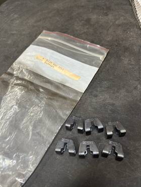 Stihl 1127-162-3000 Lot Of 6 Retainer Supports 1124-162-3000 Genuine Oem