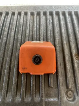 1128-140-1003 Stihl 044 Air Filter Cover Read Description