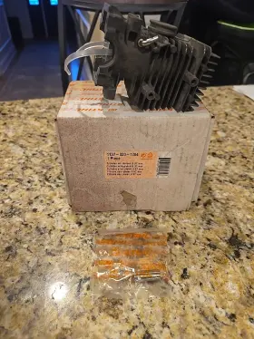 1137-020-1204 Stihl Brand New Cylinder W Piston 0.37 Mm