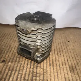 38zd17 Stihl 009 Chainsaw Oem Cylinder Jug #- 1120