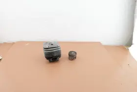 44zn5 Stihl 031 Av Chainsaw Oem Cylinder And Piston
