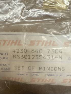 Stihl 7304 Set Of Pinions Part#4230 640 Oem Nos