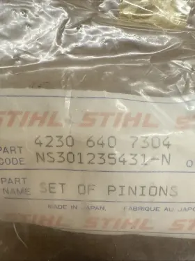 4230 Stihl 7304 Set Of Pinions Part#4230 640 Oem Nos
